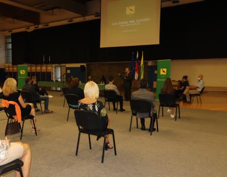 SLAVNOSTNA SEJA OB OBČINSKEM PRAZNIKU 25